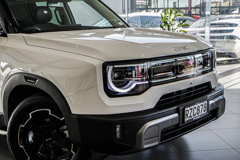 2026 BAIC B30 HYBRID 4WD PREMIUM ADVENTURE AWD image 5