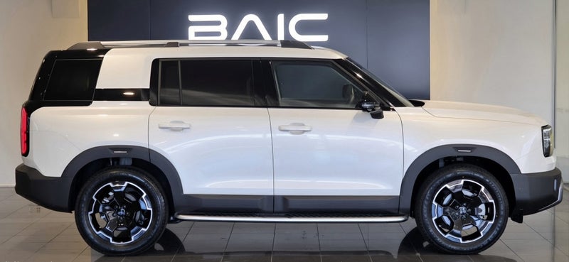 2026 BAIC B30 Premium Adventure HEV AWD image 3