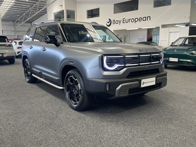 2026 BAIC B30 Premium Adventure HEV AWD image 2