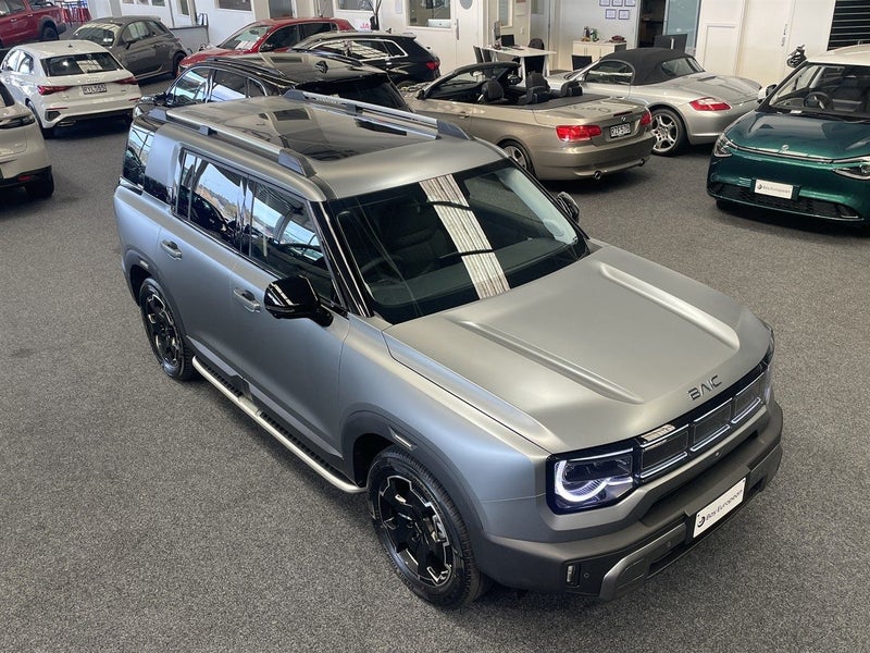 2026 BAIC B30 Premium Adventure HEV AWD image 3