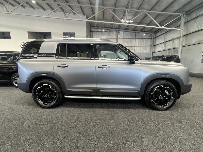 2026 BAIC B30 Premium Adventure HEV AWD image 4
