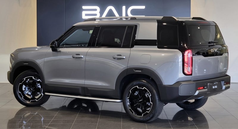 2026 BAIC B30 Premium Adventure HEV AWD + Towba... image 2