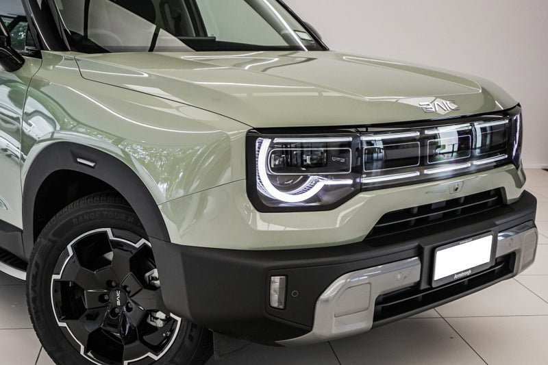 2026 BAIC B30 Premium Adventure Hybrid AWD 1.5P... image 4