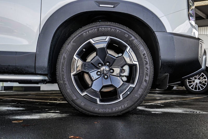 2026 BAIC B30 (TOP SPEC) Premium Advanced AWD -... image 5