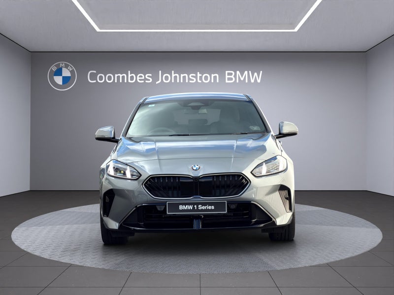 2026 BMW 120 Hatch image 2