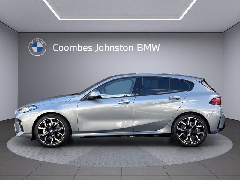 2026 BMW 120 Hatch image 3