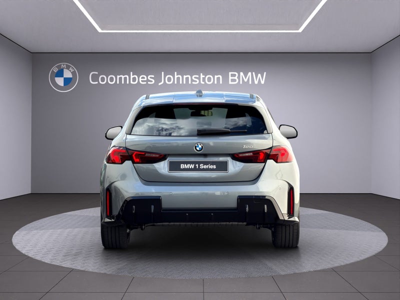 2026 BMW 120 Hatch image 5