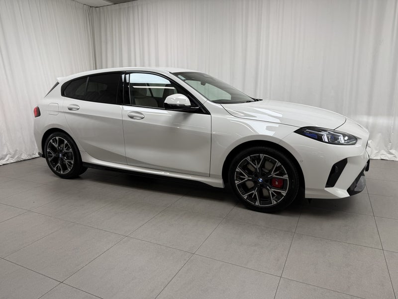 2026 BMW 120i 120 Hatch image 2
