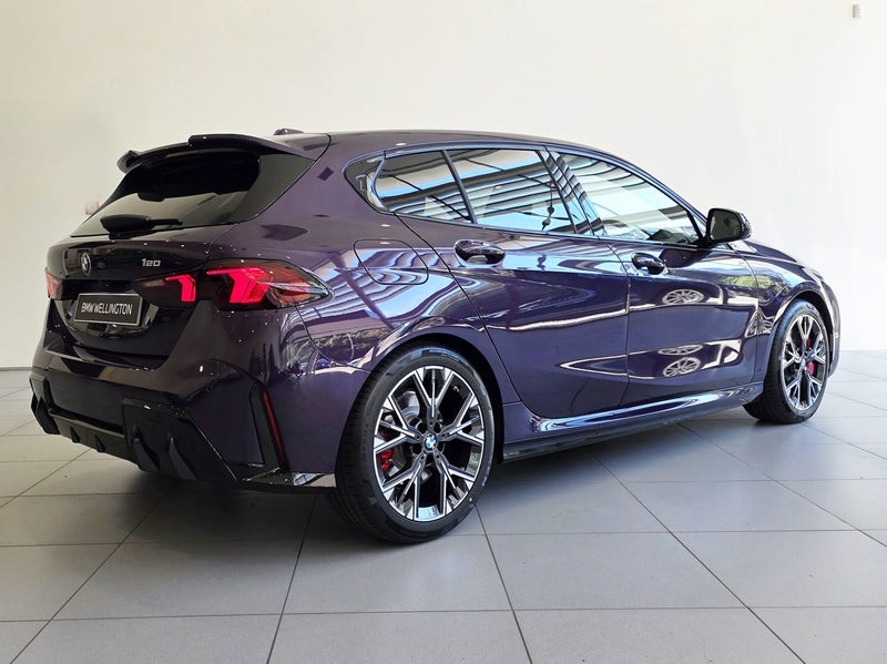 2026 BMW 120i Hatch M Sport Mild Hybrid image 4