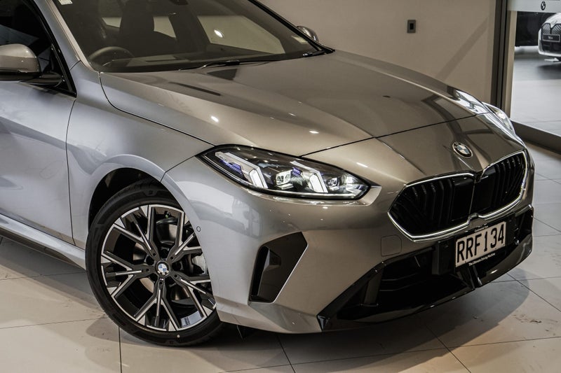 2026 BMW 120i Mild-Hybrid image 3