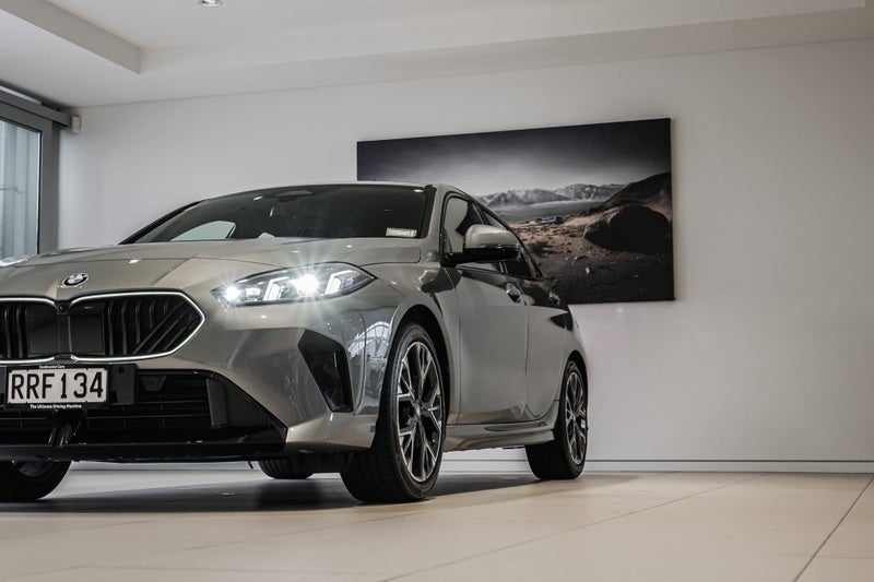 2026 BMW 120i Mild-Hybrid image 5