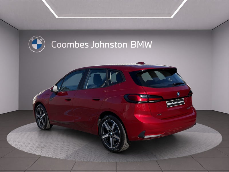 2026 BMW 225e xDrive Active Tourer image 4