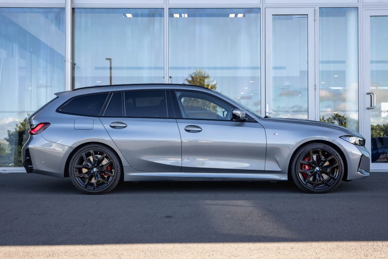 2026 BMW 320D 320D Xdrive Touring image 4
