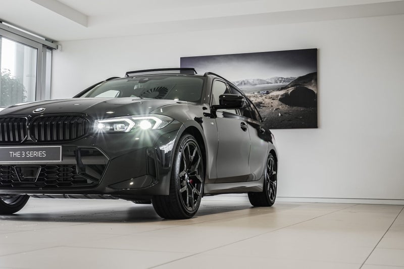 2026 BMW 320D xDrive Touring image 5