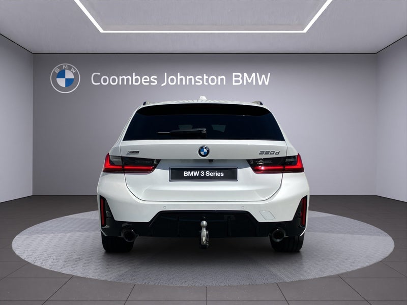 2026 BMW 320D xDrive Touring image 5