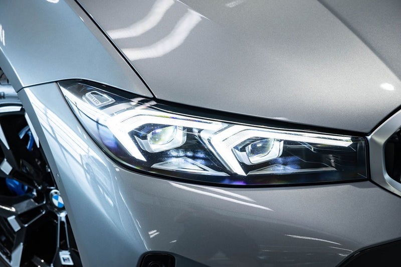2026 BMW 330e Plug-In Hybrid image 5