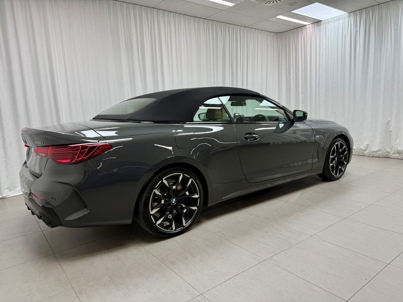 2026 BMW 420i 420i Convertible image 3