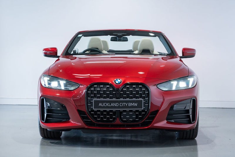 2026 BMW 420i Convertible image 4