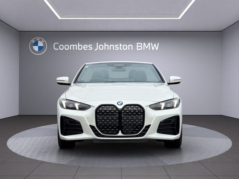 2026 BMW 420i Convertible image 2