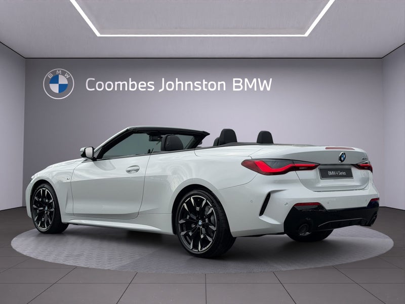 2026 BMW 420i Convertible image 4