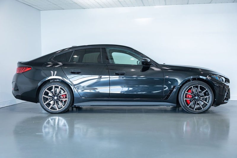 2026 BMW i4 eDrive40 image 2