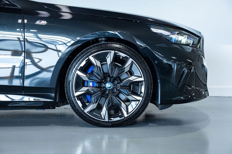 2026 BMW i5 M60 Xdrive image 2