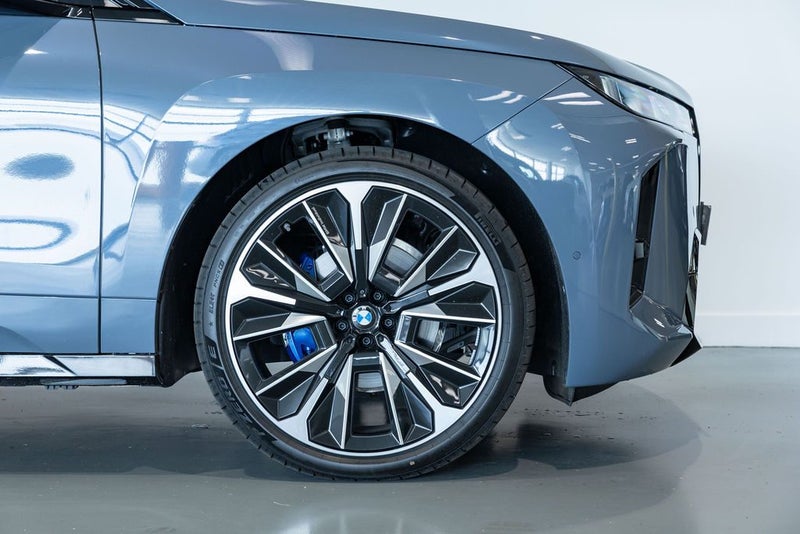 2026 BMW iX xDrive 45 image 3