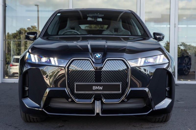 2026 BMW iX xDrive45 image 2