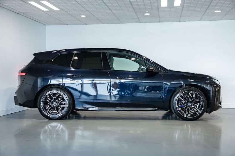 2026 BMW iX Xdrive45 image 2
