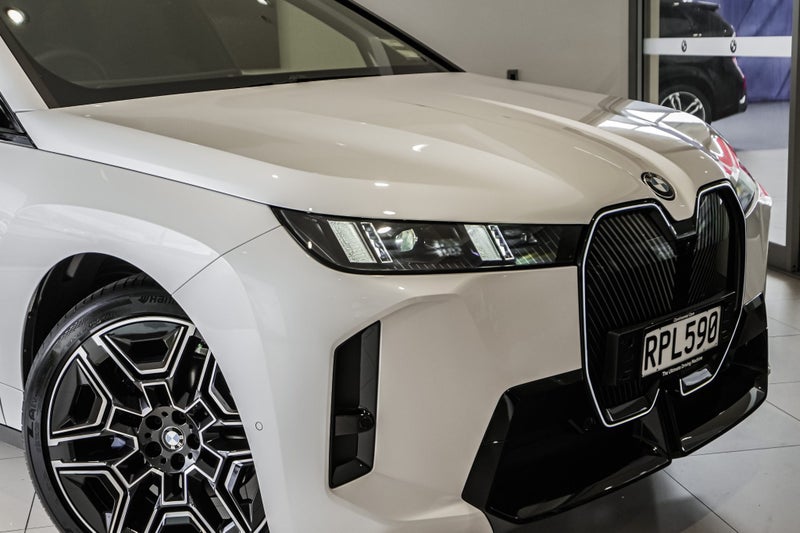 2026 BMW iX Xdrive45 image 3