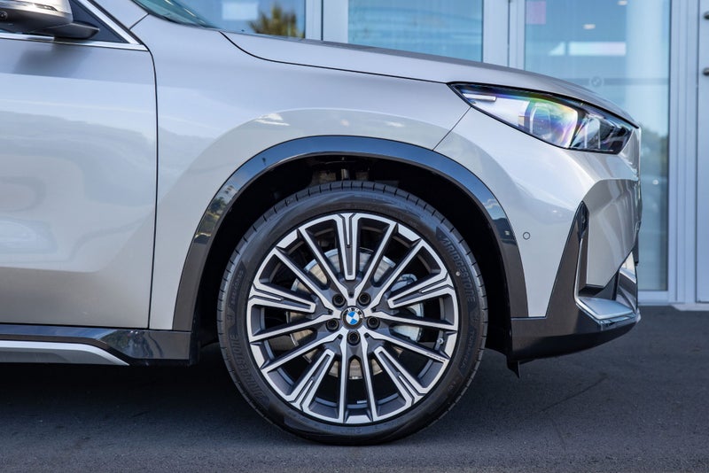 2026 BMW iX1 ix1 xDrive30 image 5
