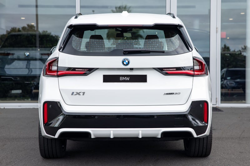 2026 BMW iX1 ix1 xDrive30 image 4