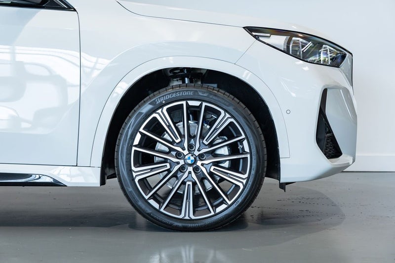 2026 BMW iX1 xDrive 30 image 3