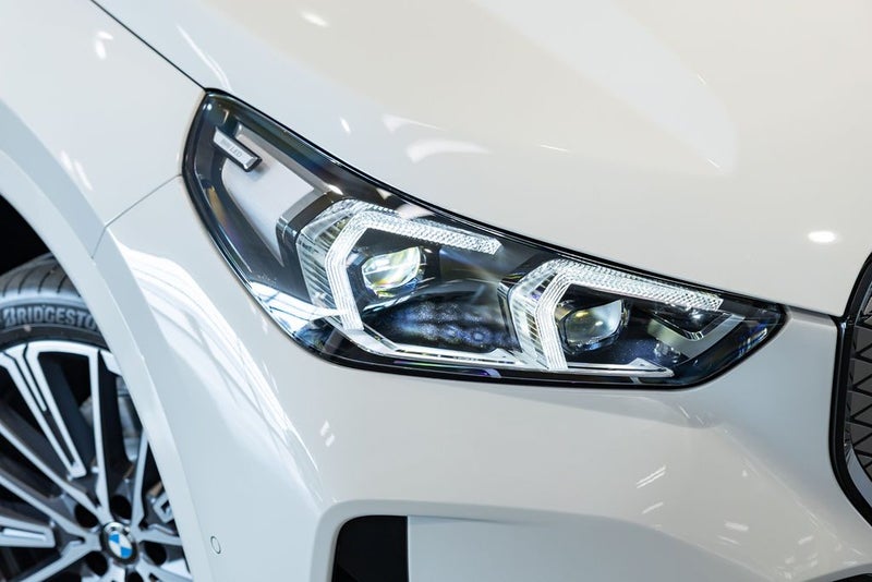 2026 BMW iX1 xDrive 30 image 5