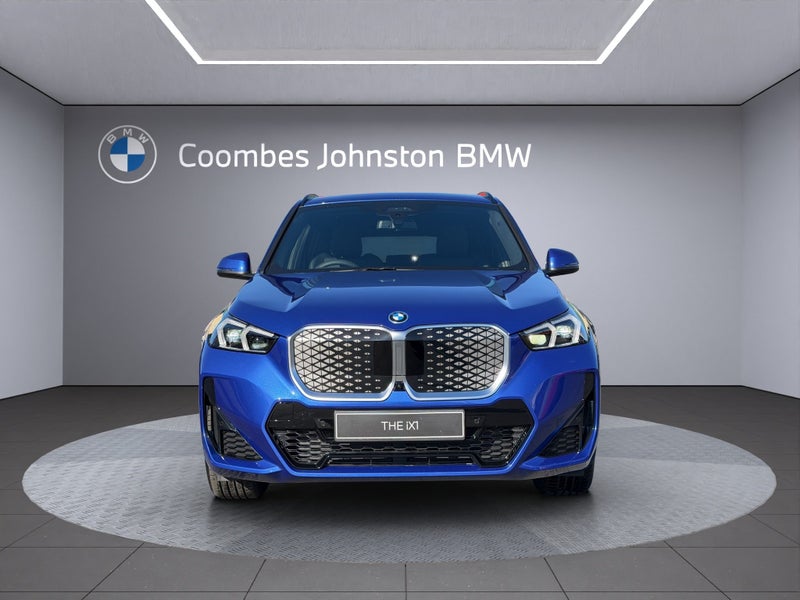 2026 BMW iX1 xDrive 30e image 2