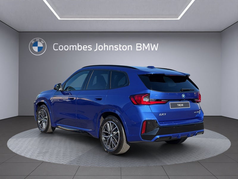 2026 BMW iX1 xDrive 30e image 4