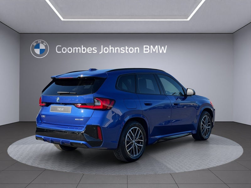 2026 BMW iX1 xDrive 30e image 5