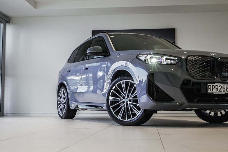 2026 BMW iX1 xDrive30 image 2