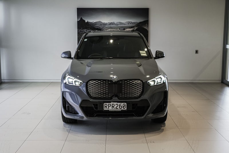 2026 BMW iX1 xDrive30 image 4