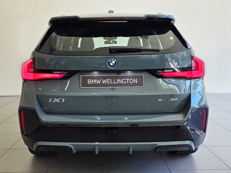 2026 BMW iX1 xDrive30 image 5