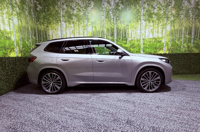 2026 BMW iX1 Xdrive30 65Kwh - Enjoy 1.99% Finan... image 2