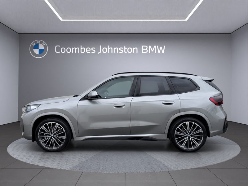 2026 BMW iX1 xDrive30 image 3