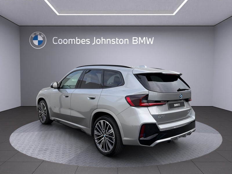 2026 BMW iX1 xDrive30 image 4