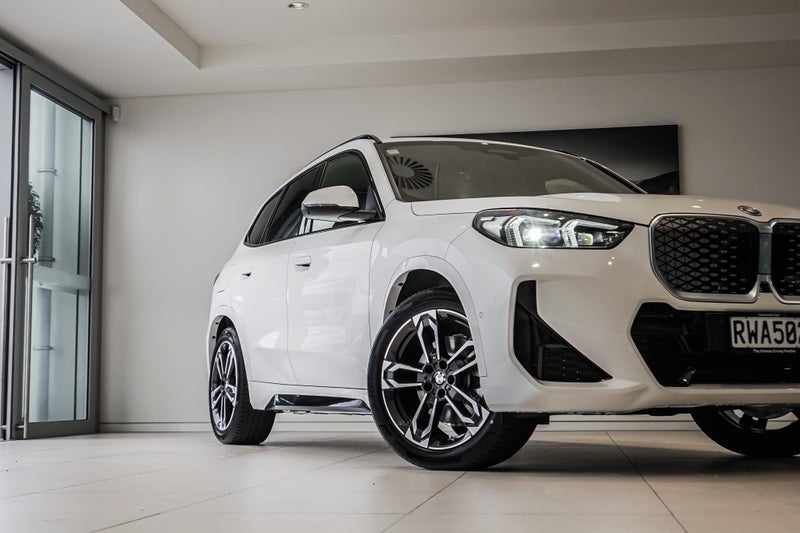 2026 BMW iX1 xDrive30 image 2