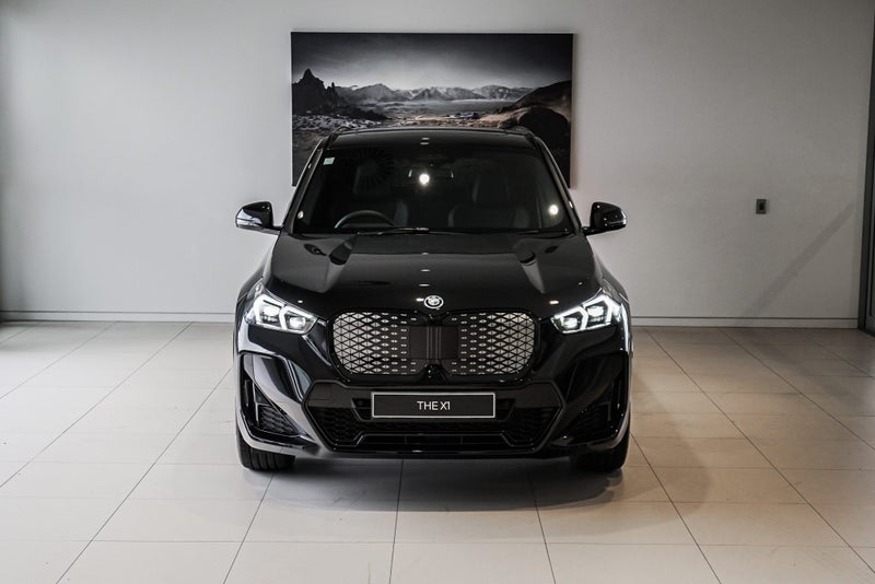 2026 BMW iX1 xDrive30 image 4