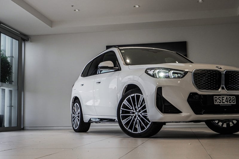 2026 BMW iX1 xDrive30 image 2