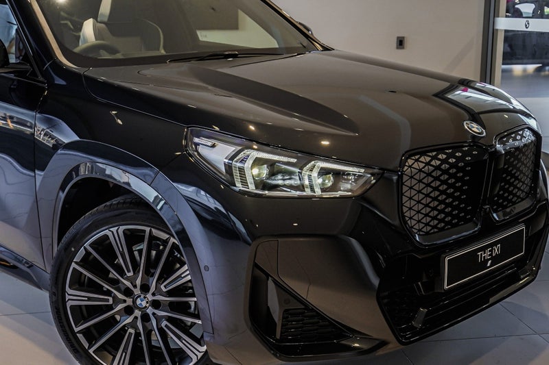 2026 BMW iX1 xDrive30 image 3