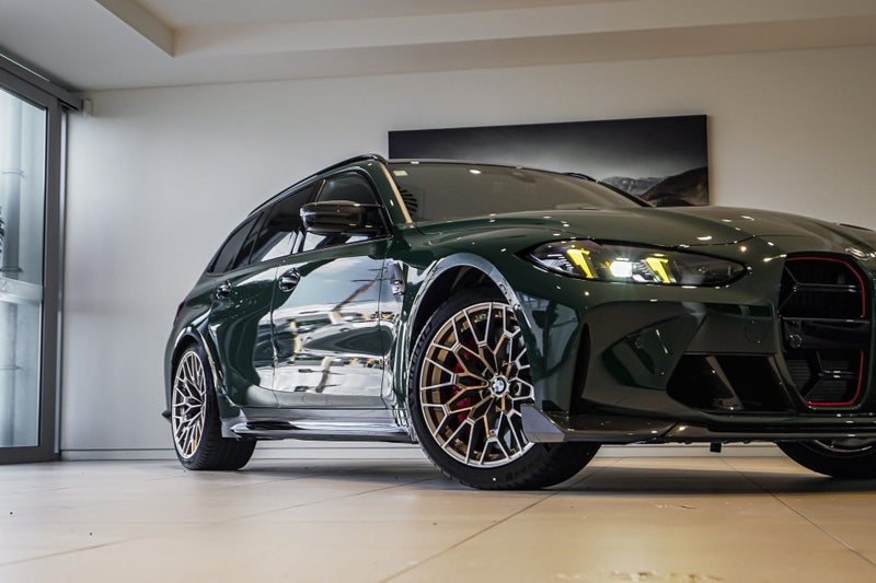 2026 BMW M3 CS Touring image 2
