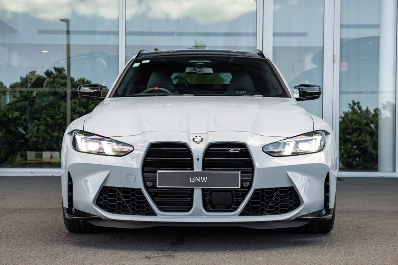 2026 BMW M3 M3 Competition Touring image 2