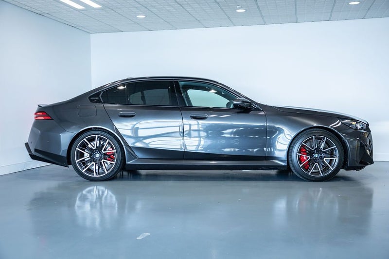 2026 BMW M5 Sedan image 3